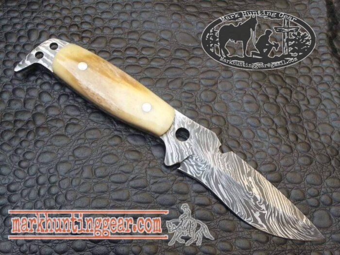 Custom Handmade Damascus Steel Cowboy Skinner Knife. - Image 1
