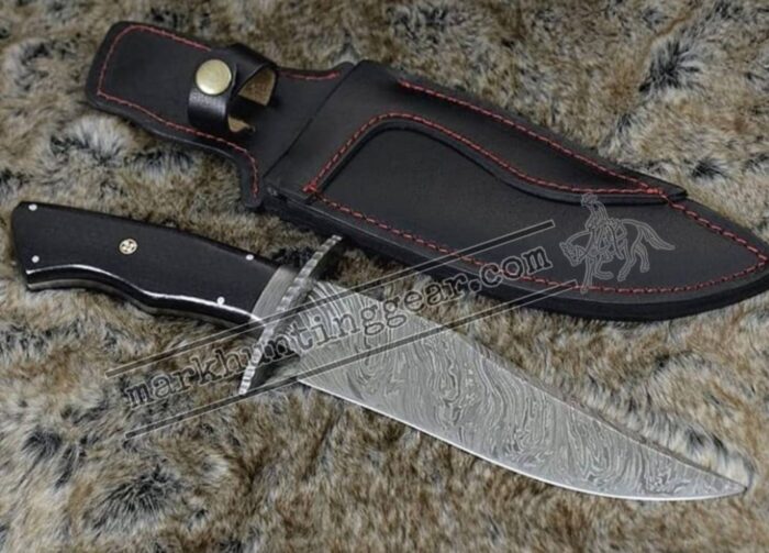 Custom Handmade Damascus Steel Hunting Bowie knife - Image 1