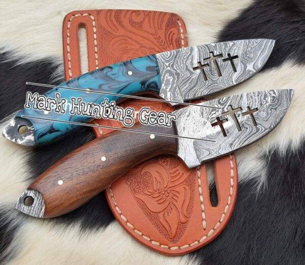 Custom made Damascus Steel Cowboy Skinner Knife - Image 1