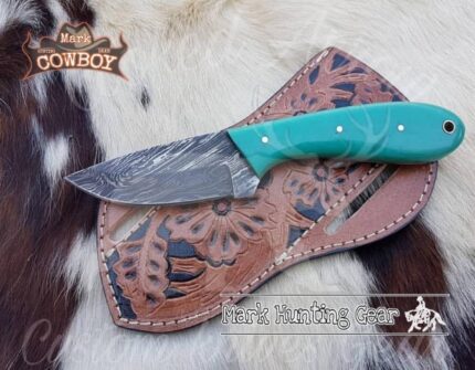 Custom made Damascus Steel Cowboy Skinner Knife