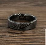 Custom Handmade Damascus Steel Ring...