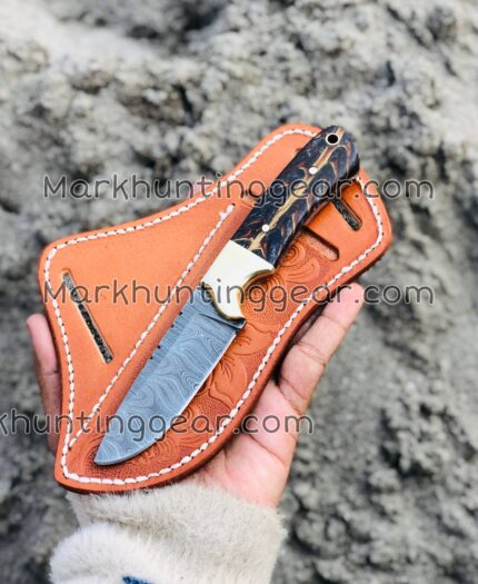 Pinecone Handel Damascus Steel Cowboy Skinner Knife.
