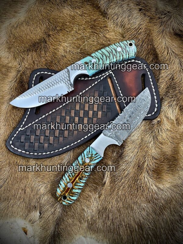 IMG-20231205-WA0010 Handmade Damascus Steel Cowboy Skinner Knives - Turquoise Resin & Pinecone Handle - 7.5" Overall Length - Razor Sharp Blades - Free Initials Engraving - Image 1