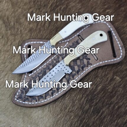 Christmas 🎄 Offer Buy One get one free Cowboy Skinner Knives