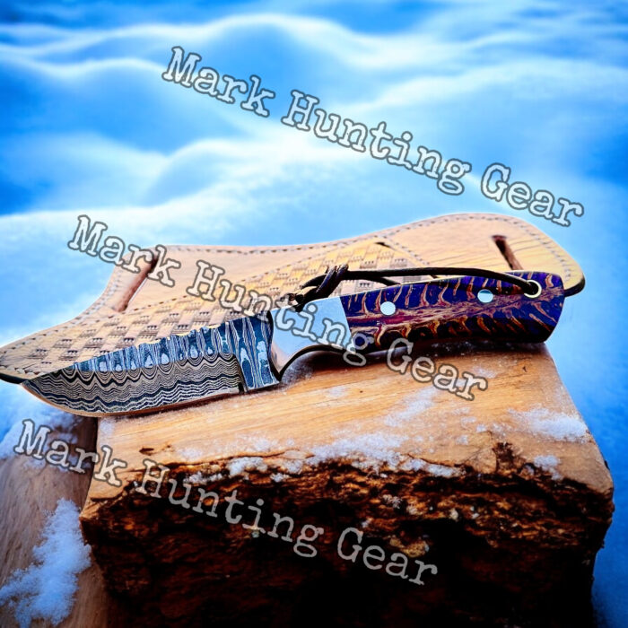 Damascus Steel EDC Knife Handmade Cowboy Hunting , Skinning Knife with Pinecone Handle & Leather Sheath 7" Overall, 3.5" Blade - Image 1
